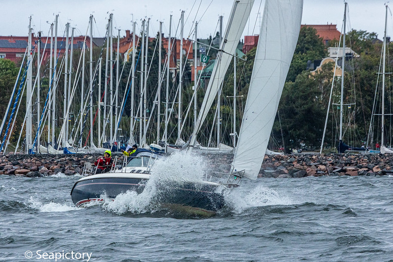 23.-25.08 toimunud Helsinki Tallinna Race oli tõeliseliselt sportlik ning kuhu registreerus 120 jahti, mis pidid Soome lahes rinda pistma tugeva vastutuulega. T