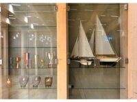 Klubisaali vitriini sisustamine